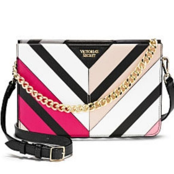 BNWT VICTORIA'S SECRET Chevron 24/7 Crossbody - Picture 2 of 6